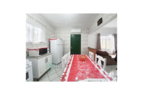 Casa AC e Garagem 150m da Praia Barra da Lagoa